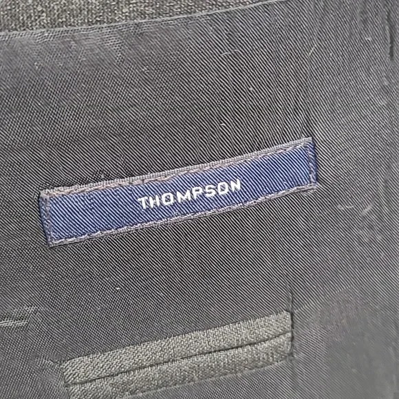 J CREW Thompson Dark Grey Solid Wool Blend Mens Sz 38‎ R Sport Coat Blazer